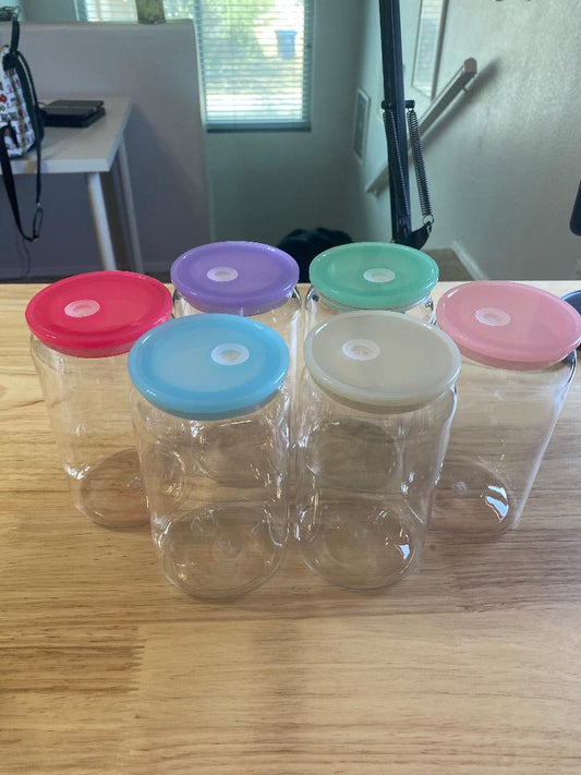 PLASTIC 6 pack with colored lids