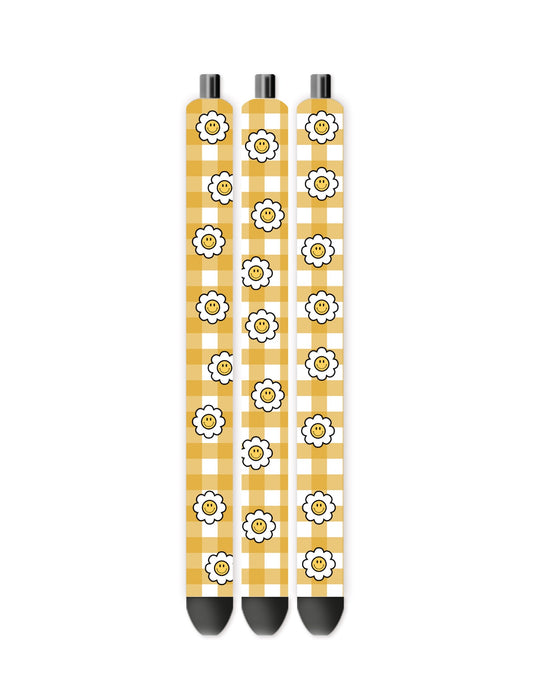 Checkered yellow pen wrap